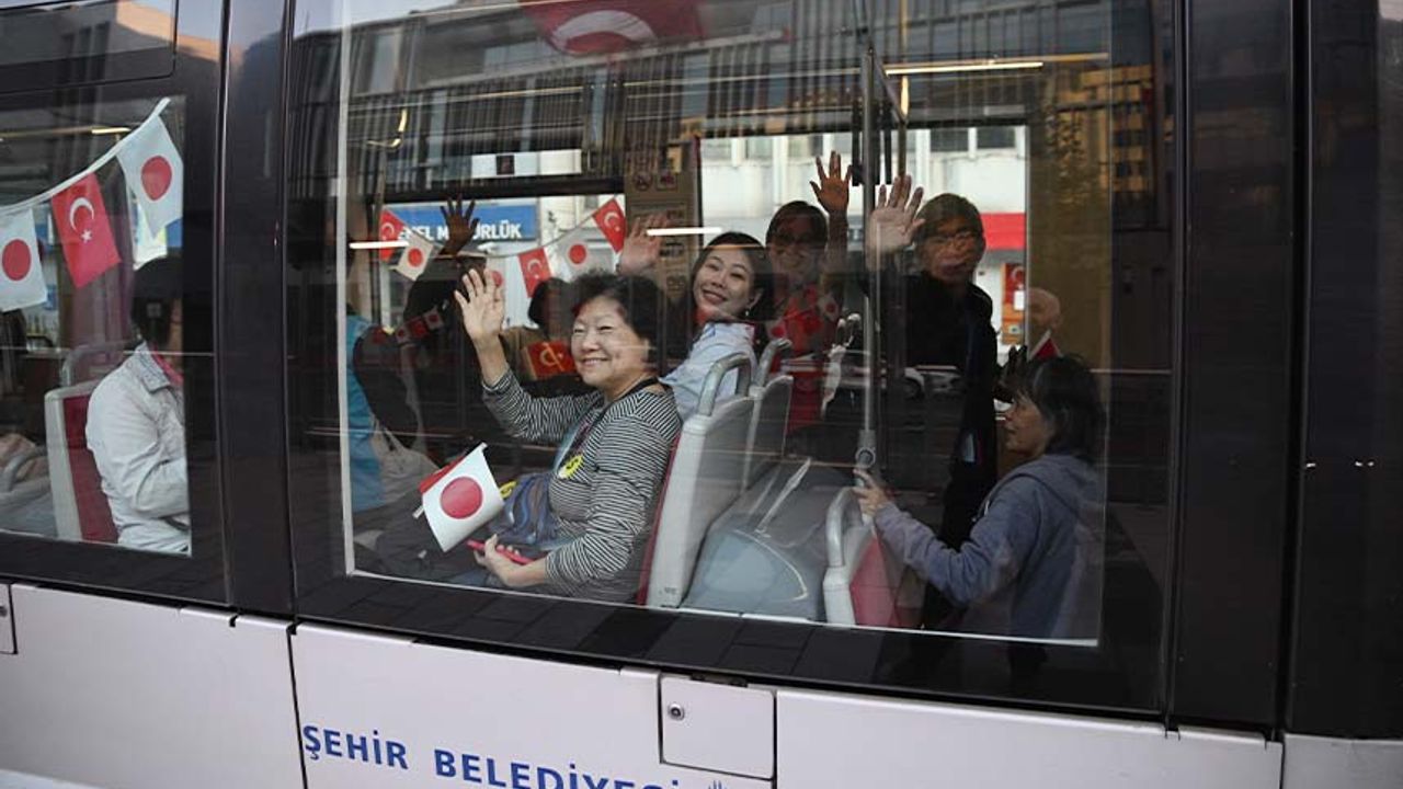 Galataport-Beyazıt turistik tramvayı sefere başladı