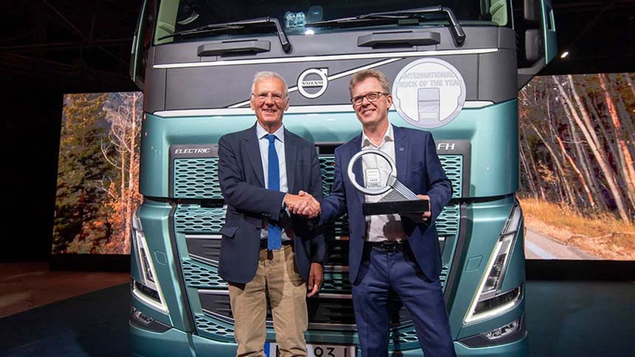 2024 Yılın Kamyonu Ödülü'nü Volvo FH Electric kazandı