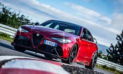 Alfa Romeo Giulia Quadrifoglio'ya performans ödülü