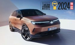 Yeni Opel Grandland 2024 Altın Direksiyon Ödülü’nü Kazandı!