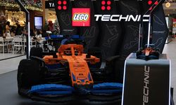 Gerçek boyutlu Lego F1 Yarış Arabası Akasya’da