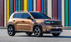 FIAT Yepyeni ‘Grande Panda’nın Hibrit Versiyonunu Tanıttı