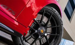 Hibrit Motorlu Porsche 911 GTS'nin Lastikleri Pirelli'den