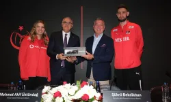 Mercedes-Benz, 2027’ye Kadar Voleybol Milli Takımlar Ana Sponsoru