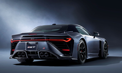 Toyota V8 Çift Turbolu İki Yeni Spor Makinesinin Prömiyerini Yaptı!