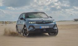 Yeni Opel Grandland Elektrik AWD Akıllı 4x4 Türkiye’de!