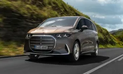 Mercedes-Benz VLE: 700 Km Menzilli Elektrikli MPV