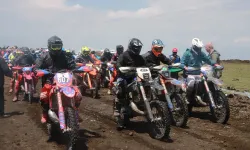 Ağrı'nın Zorlu Coğrafyasında İlk Enduro Heyecanı Yaşandı