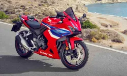 Honda CBR500R, E-Clutch Teknolojisiyle Satışa Sunuldu