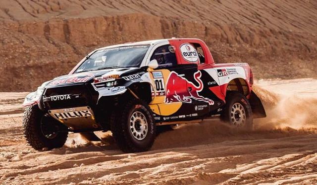 TOYOTA GAZOO Racing 2022 Dakar Rallisi’nde zirvede