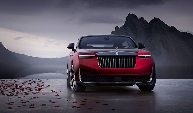 Rolls-Royce 'La Rose Noire'yi tanıttı