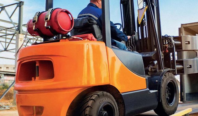 Petlas’ın havasız forklift lastikleri: Solid ST