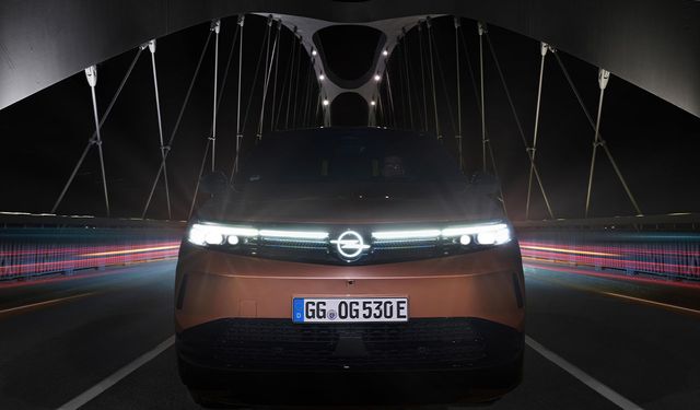 Yeni Opel Grandland'ın farlarına ödül
