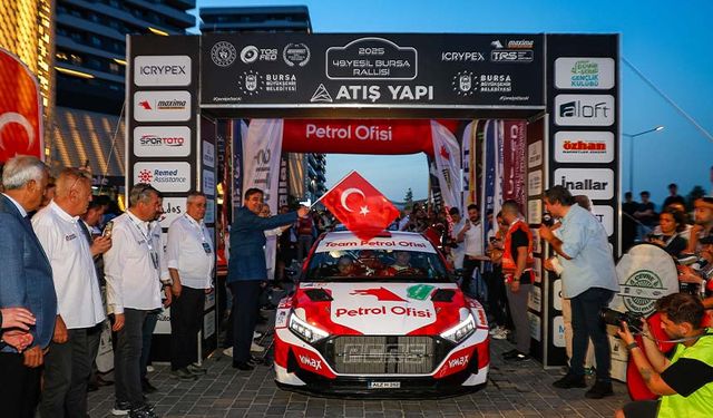 Kerem Kazaz ve Team Petrol Ofisi Zirveden İnmiyor!..