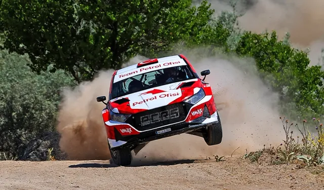 Kapadokya Rallisi’nde Toz Duman Arasında Nefes Kesen Mücadele!