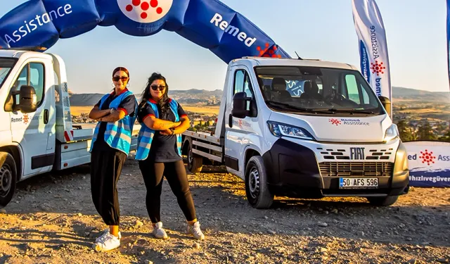 Kadın Çekici Operatörleri Rallide Görev Aldı