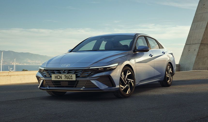 Hyundai’nin yenilenen en popüler sedan modeli Elantra Türkiye'de