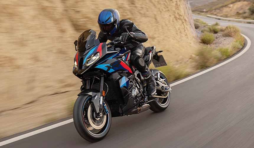 BMW M 1000 XR, Türkiye'ye Nisan'da geliyor