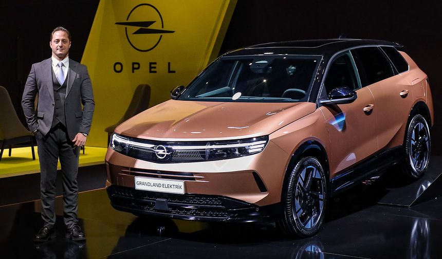 Yeni Opel Grandland elektrikli ve hibrit seçeneği ile Türkiye'de