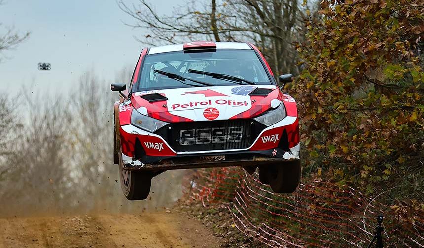 Kocaeli Rallisi'ni Kerem Kazaz-Corentin Silvestre Kazandı