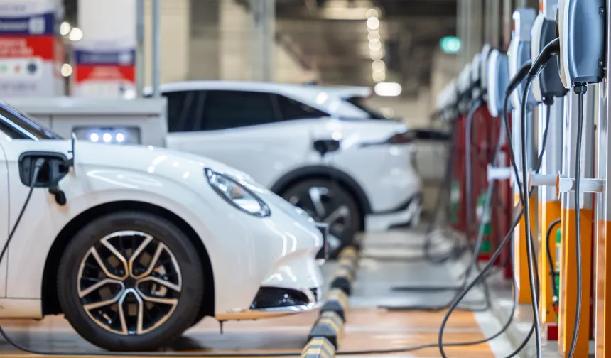 Akaryakıt fiyatları arttı, ikinci el elektrikli araç patladı