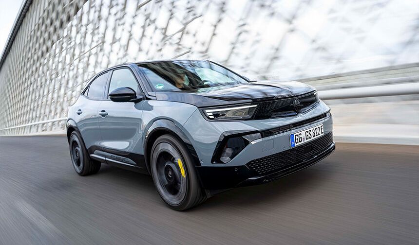 Opel Elektrikli Mokka GSE'yi Türkiye’de Satışa Sundu