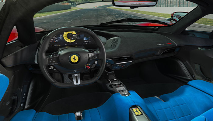 Ferrari-Daytona-SP3-haber-kokpit