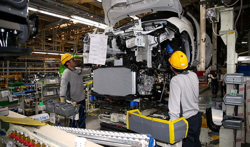yeni Toyota C-HR sakarya fabrikasinda uretilecek