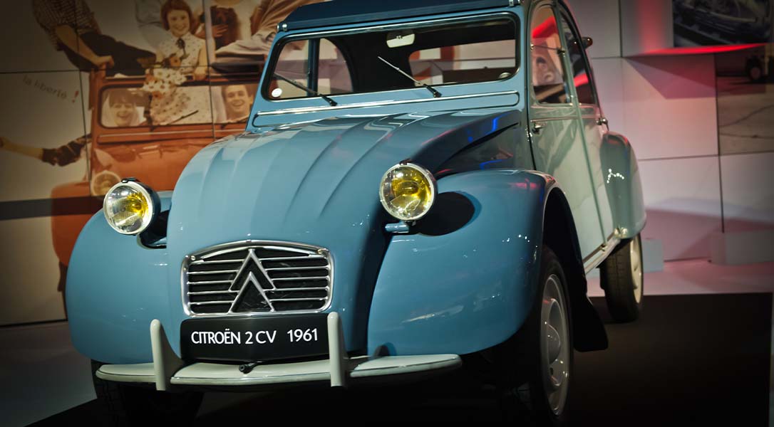 Citroën 2CV mavi