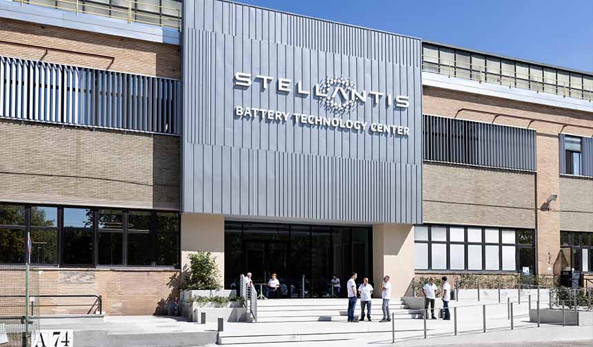 Stellantis-Batarya-Teknoloji-Merkezi