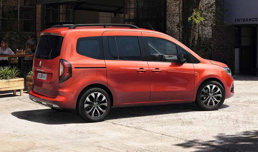 Yeni Renault Kangoo Multix Zarif Ve Ferah