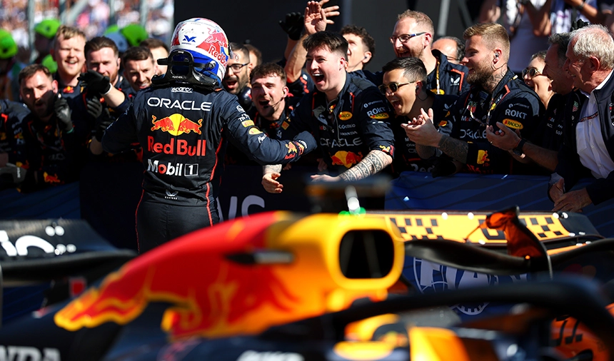Imola'da Sezonun Ikinci Galibitine Imza Atan Red Bull Takımı Sevinci
