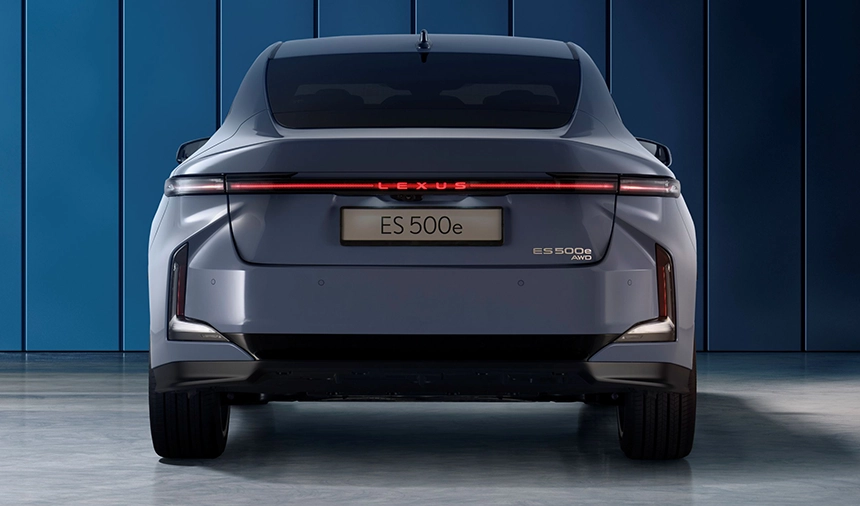 Yeni Lexus Es 500E