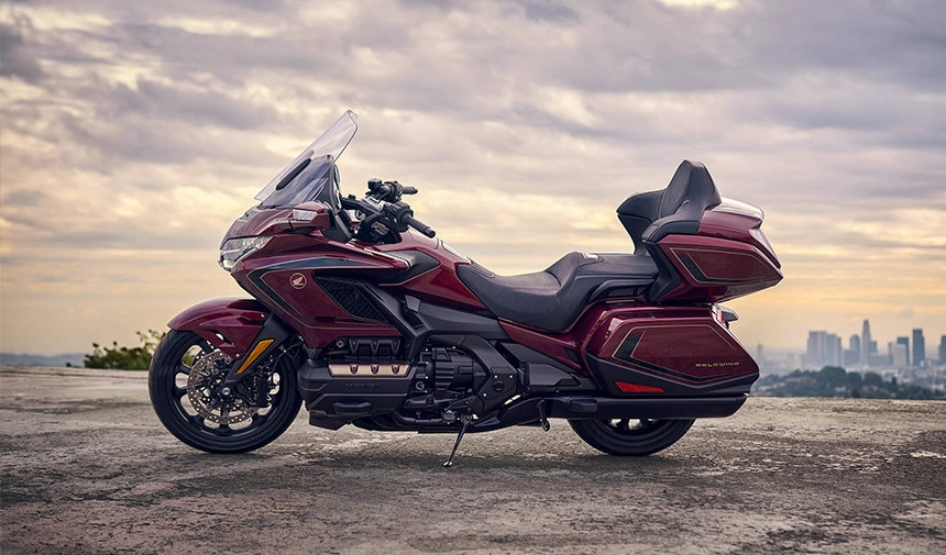 Honda Gold Wing Kirmizi