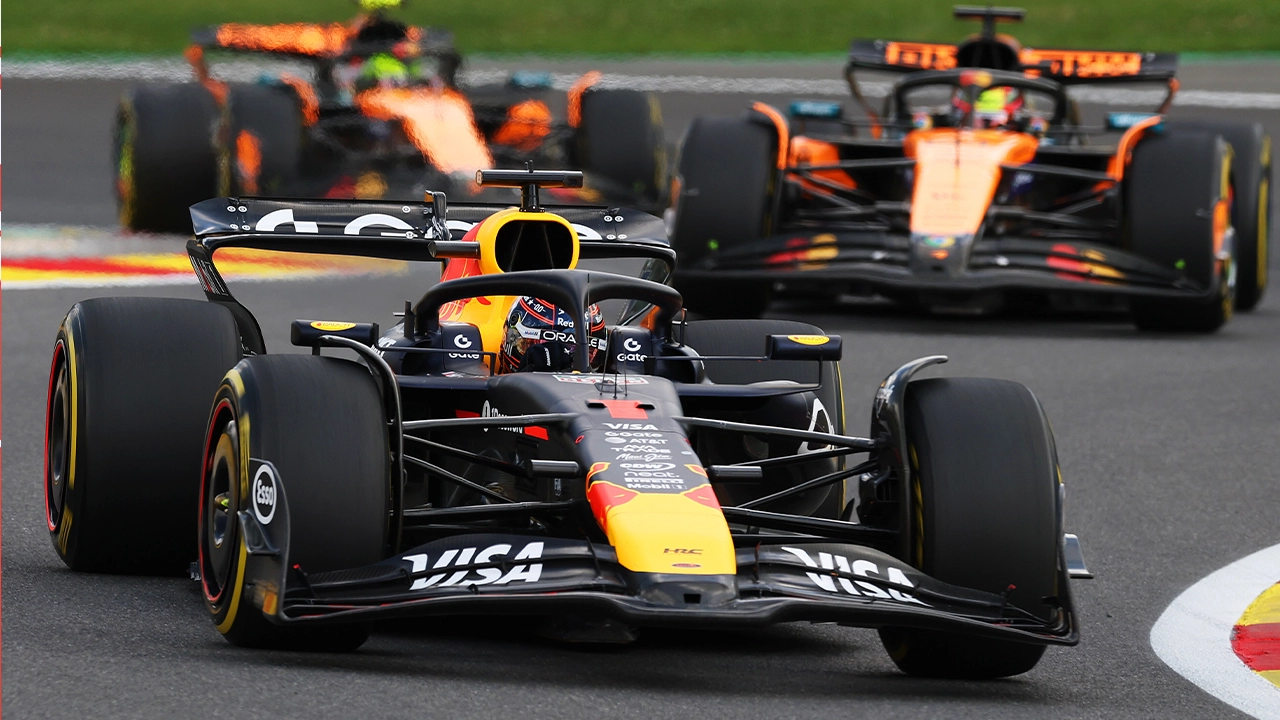 Verstappen Spa Sprint Yarışında Piastri'yi Kolay Avladı