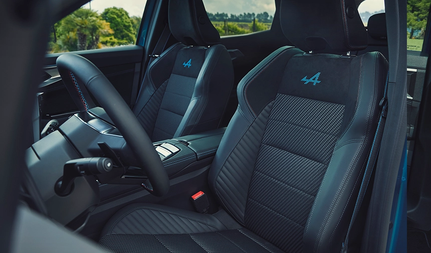 Yeni Renault Austral Alpine Imzalı Koltuklar