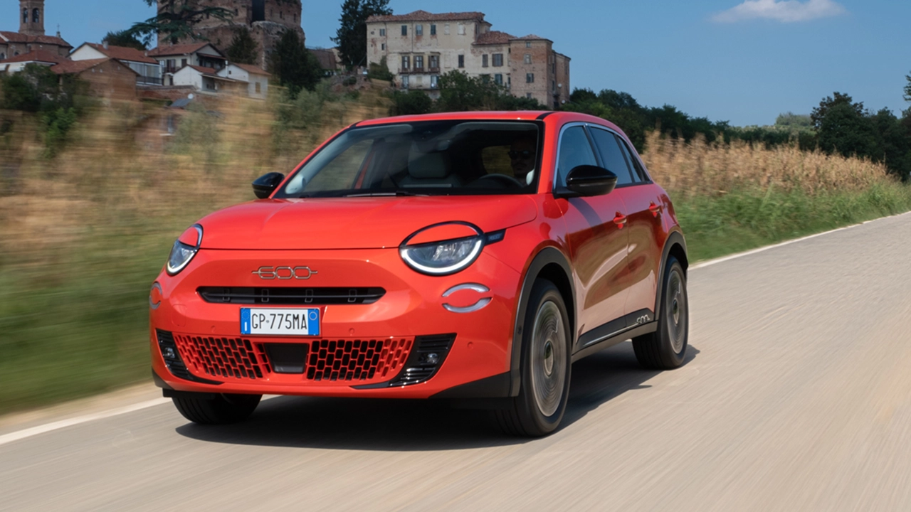 Elektrikli Fiat 600 Fiyatı Ve Sıfır Faizli Kredi Seçenekleriyle Öne Çıkıyor