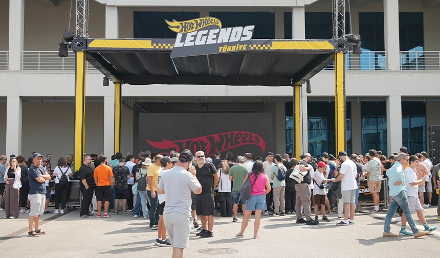 Hot Wheels Legends 2