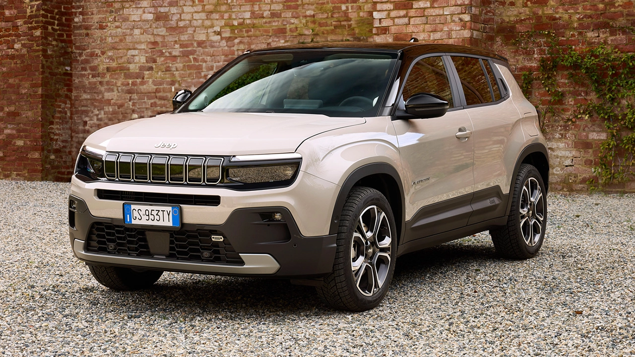 Yeni Jeep Avenger B Suv Segmentinde Elektrikli Ve Hibrit Çıkışı