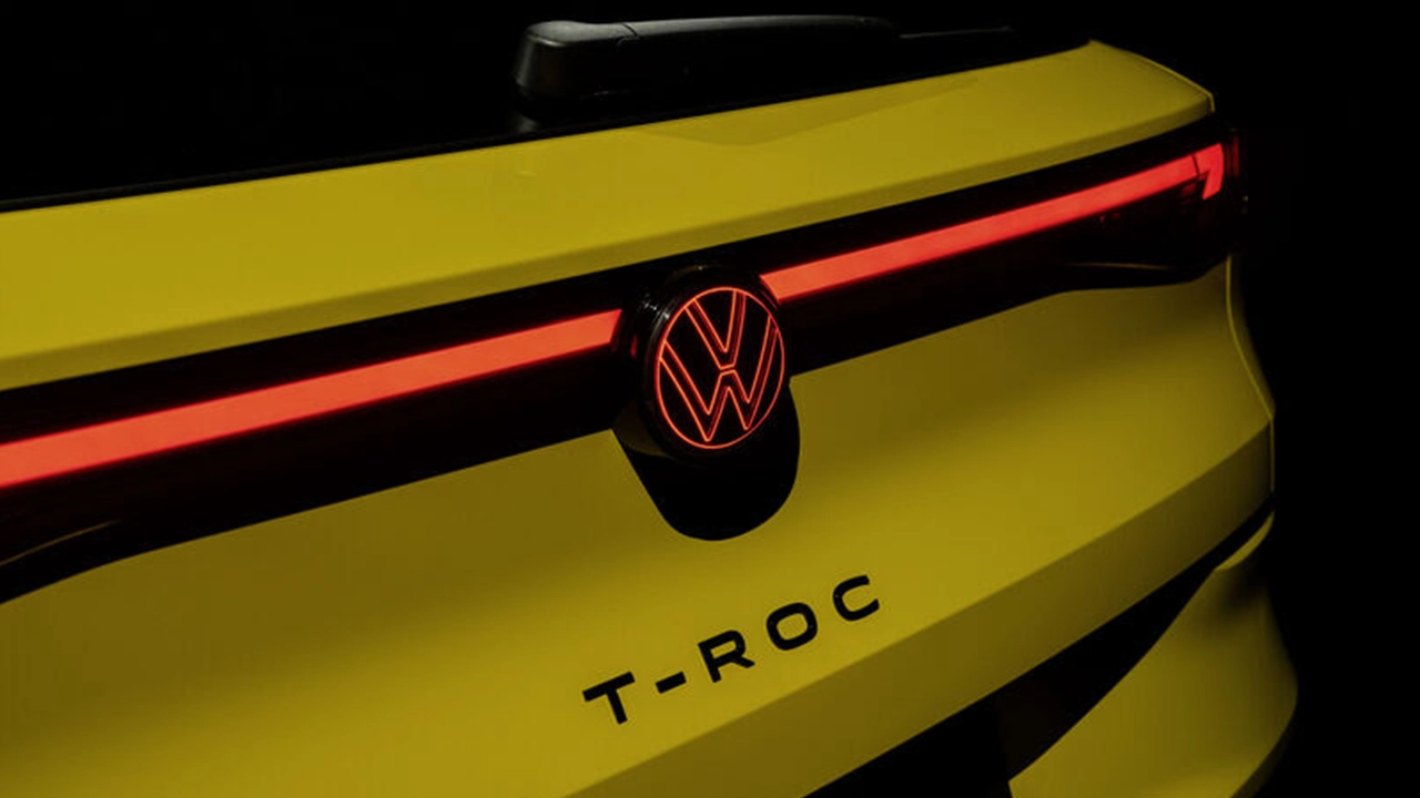 Yeni Volkswagen T Roc Aydınlatmalı Arka Logo