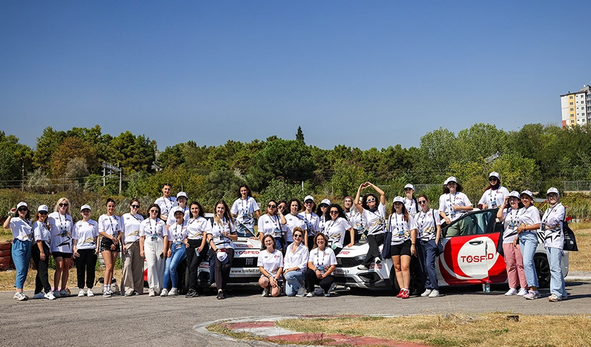 Tosfed Yidizini Ariyor Kadinlar