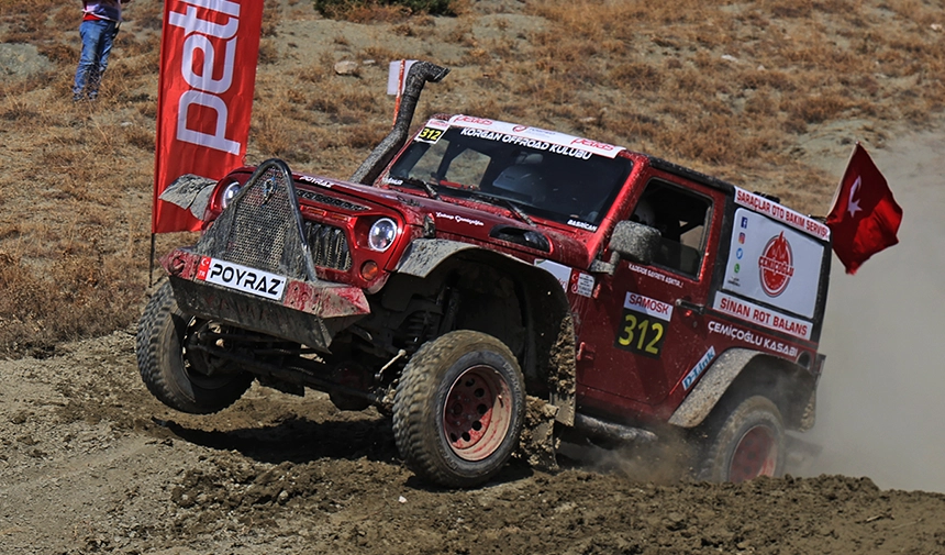 Vezirkopru Offroad Yarisi Otomobil 3