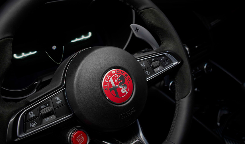 Alfa Romeo Giulia Quadrifoglio Luna Rossa 3