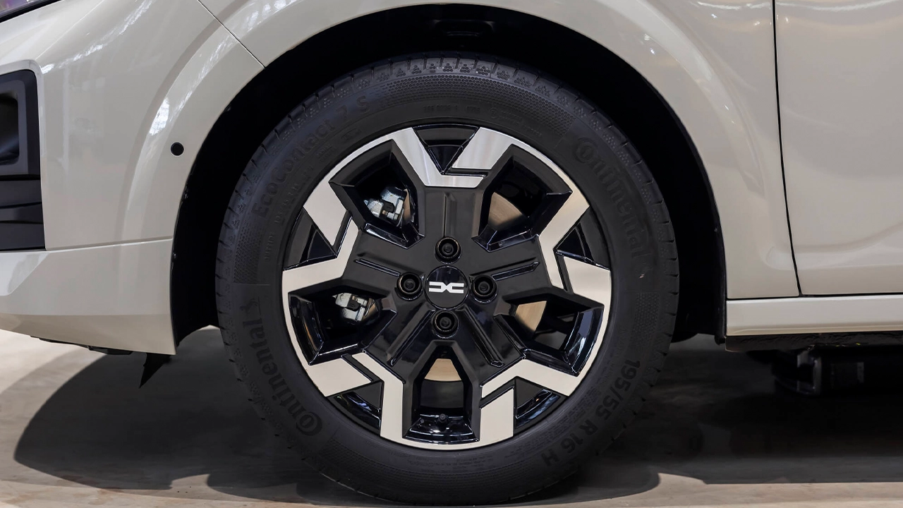 Dacia Sandero Yeni Jant Tasarımı