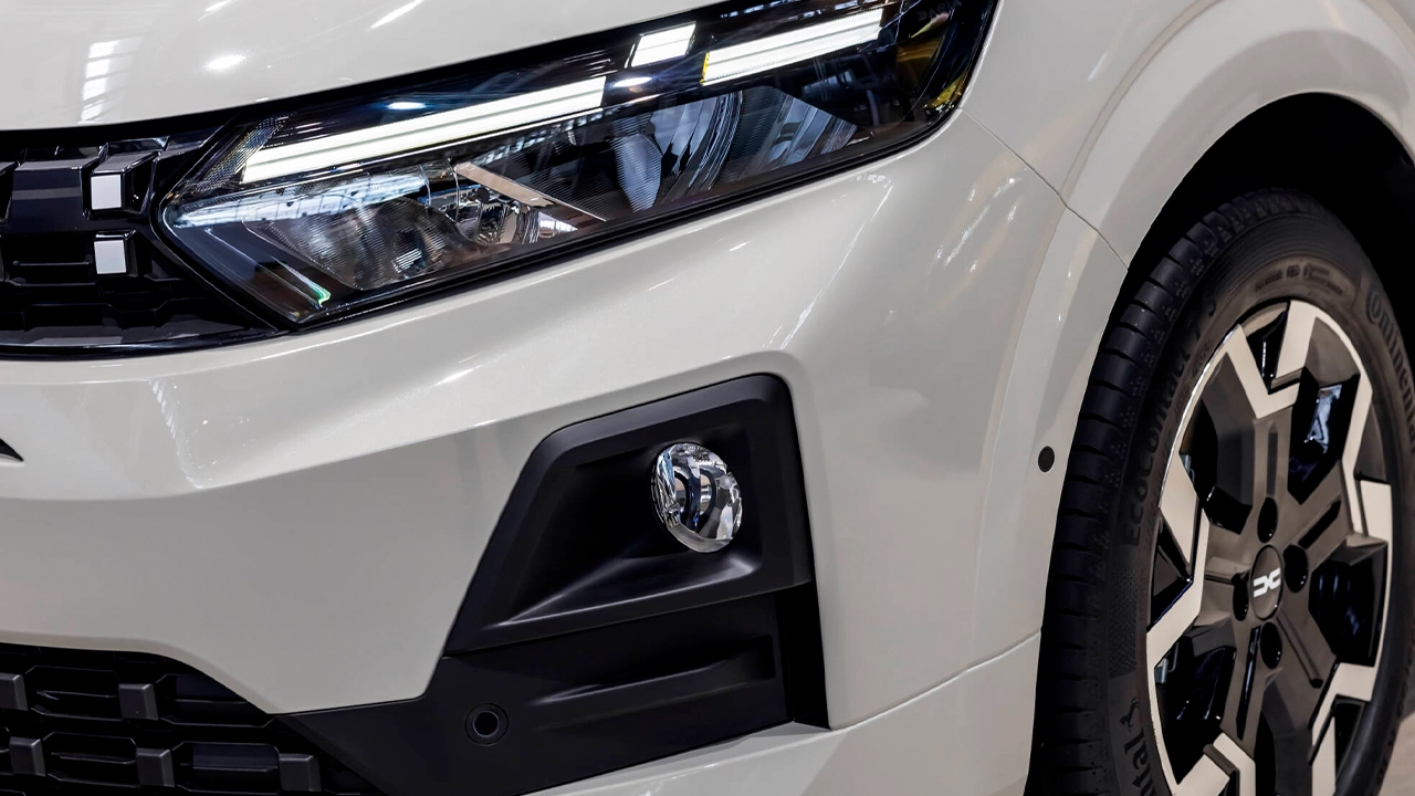 Dacia Sandero Yeni Led Ön Farlar