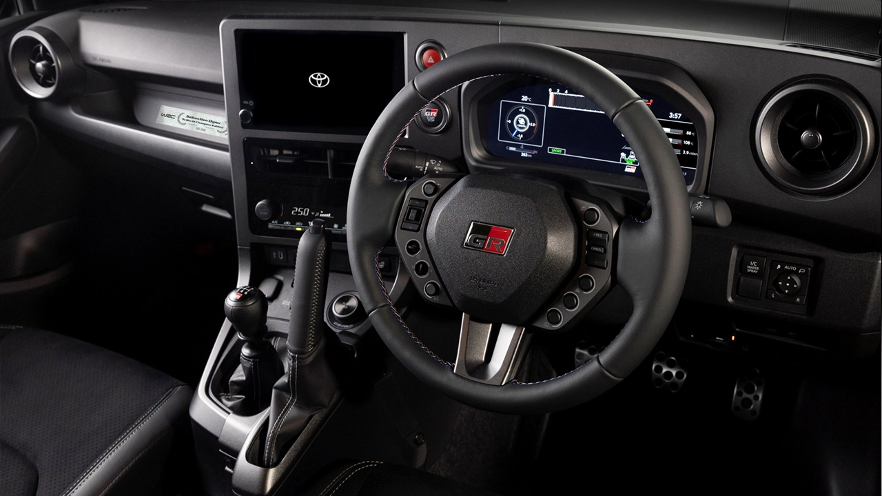 Gr Yaris Sébastien Ogier Edition Sadece 200 Adet Üretilecek