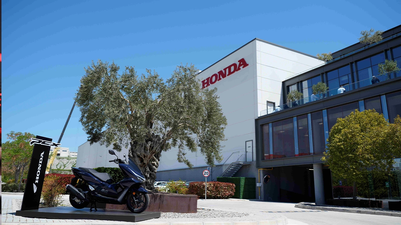 Honda Türkiye Motosiklet Fabrikası İzmir Aliağa'da Açıldı