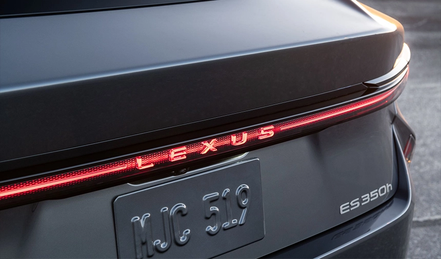Lexus Es 350H Arka
