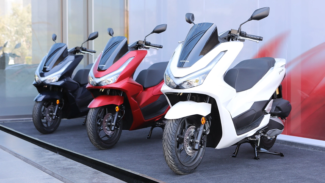 Pcx125 Scooter Honda İzmir Motosiklet Fabrikası'nda Ürteliyor