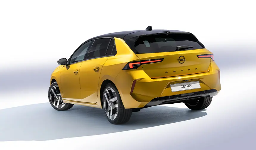 Yenilenen Opel Astra Arka Görünüm-1
